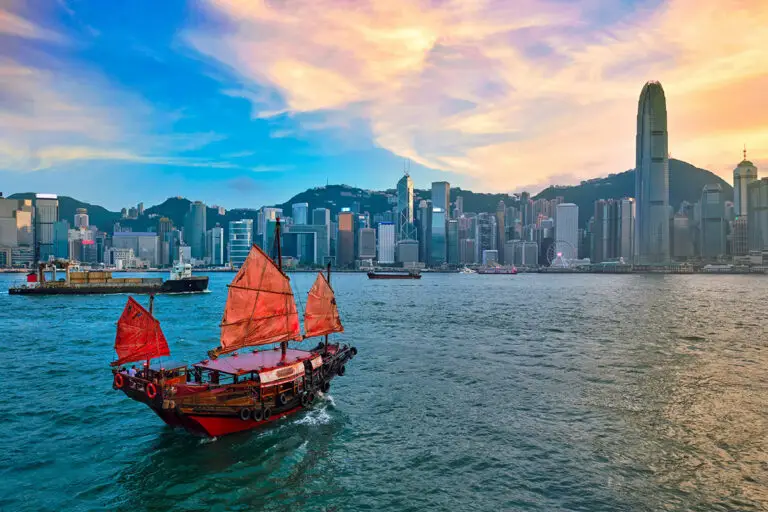 Taking pets to Hong Kong | PetAir UK