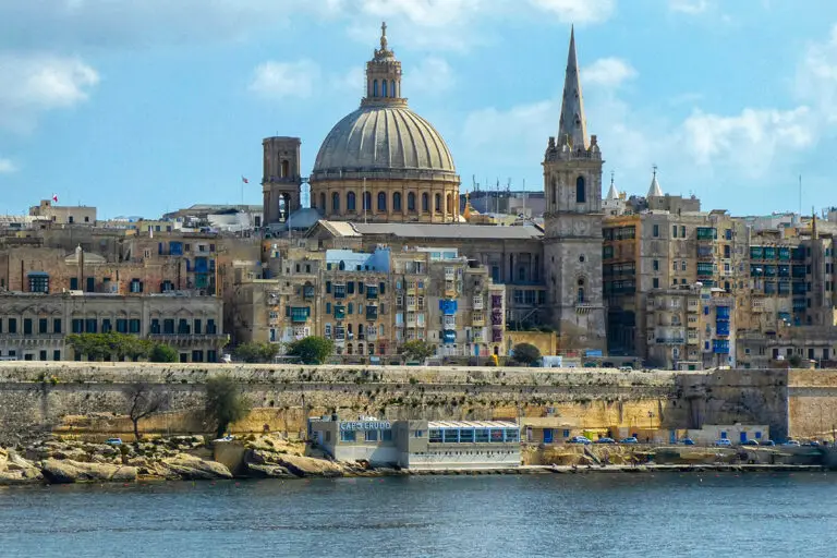 Taking pets to Malta | PetAir UK